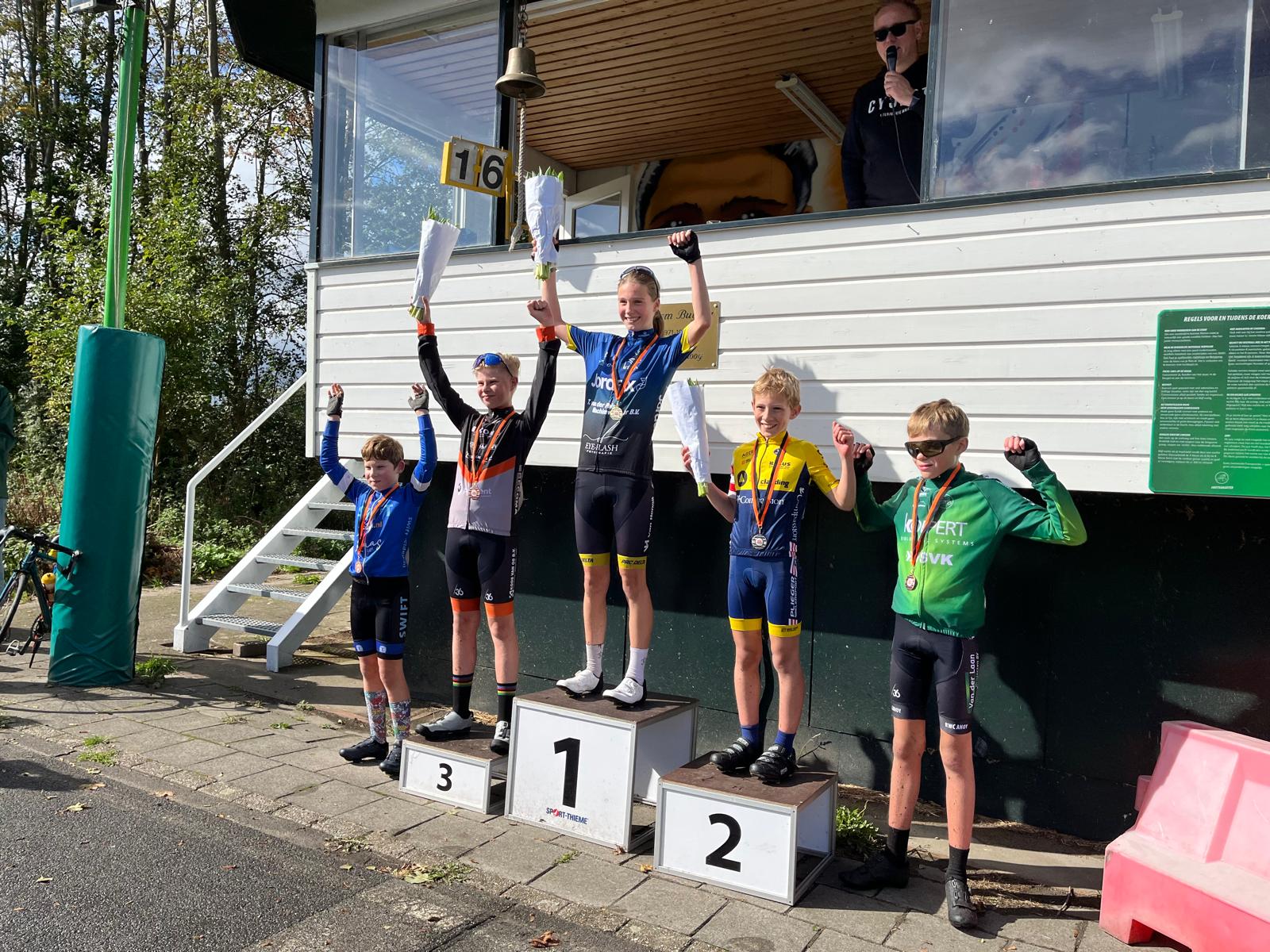 podium cat. 5